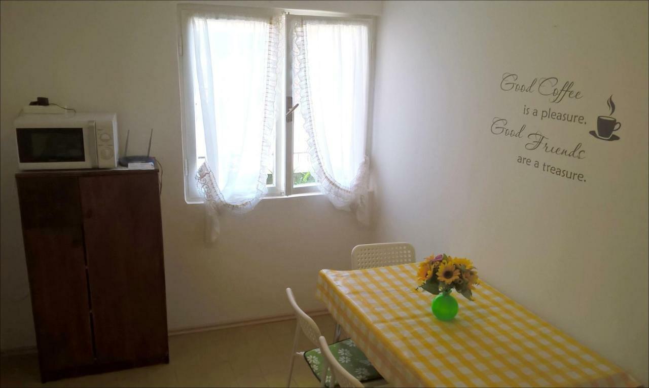 App Veselica Apartment อูมัค ภายนอก รูปภาพ