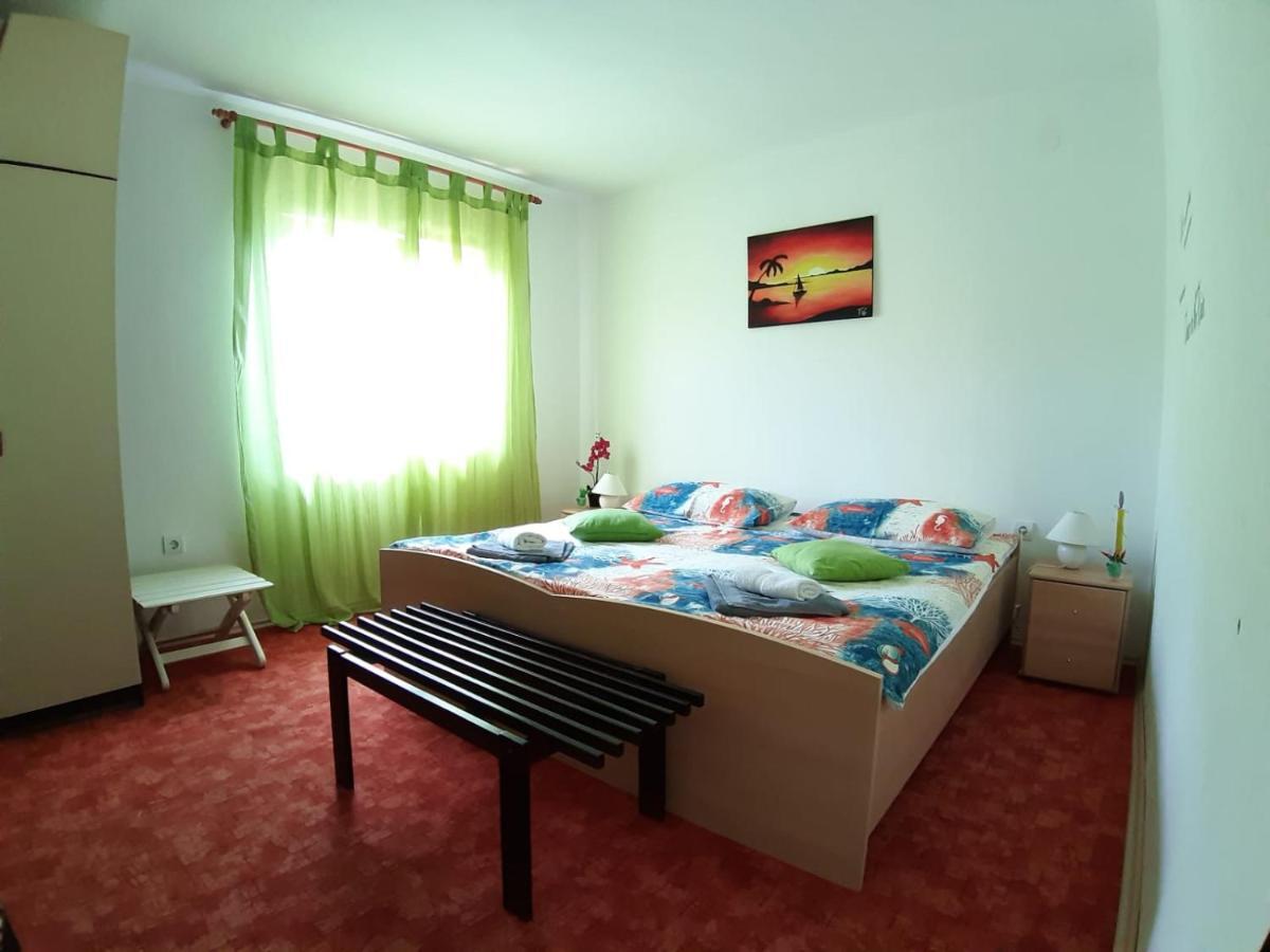 App Veselica Apartment อูมัค ภายนอก รูปภาพ